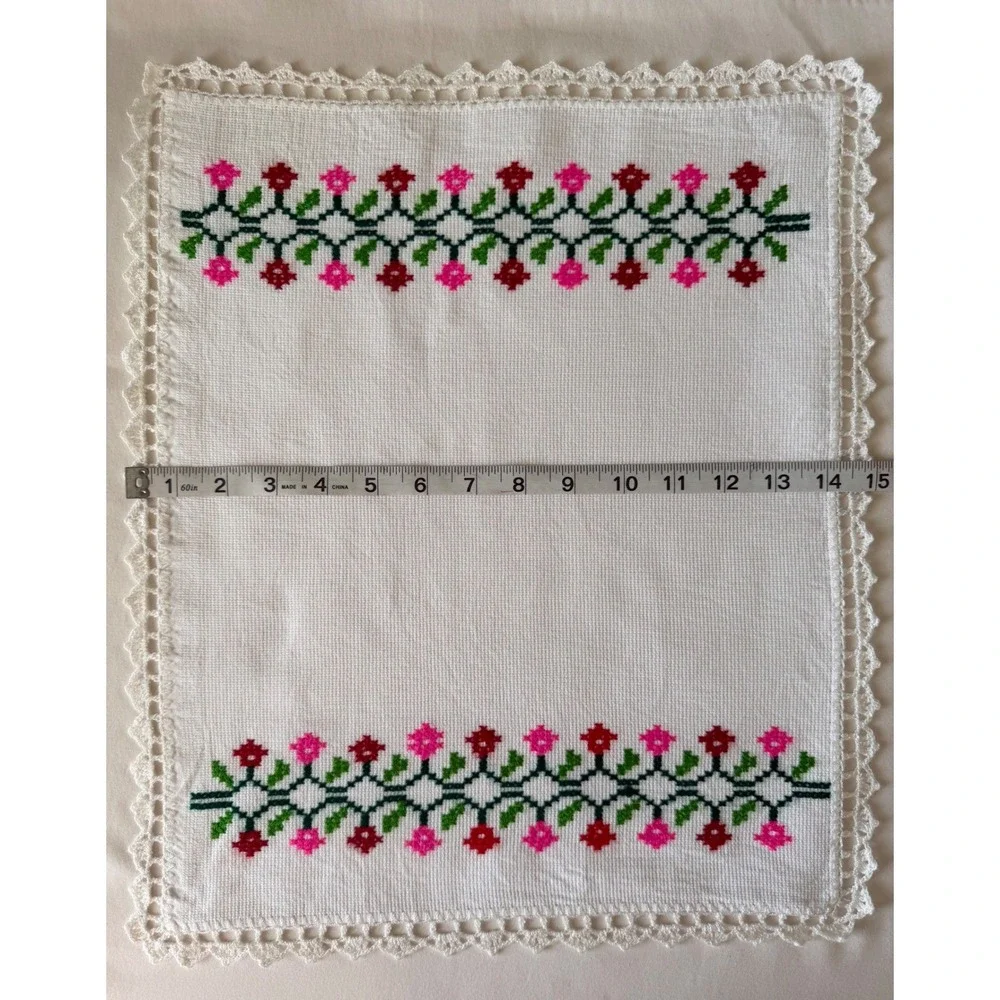 Handmade Mexican Embroidered Cloth Napkin Crochet Lace Trim Floral White 15x17.5